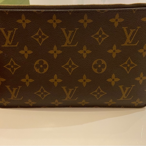 Authentic Louis Vuitton Pochette - Picture 8 of 13